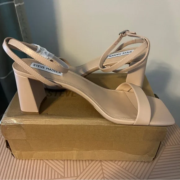 Steve Madden Heels Luxe Nude Block Sandals Natural Cocktail Casual Neutral - Picture 8 of 13